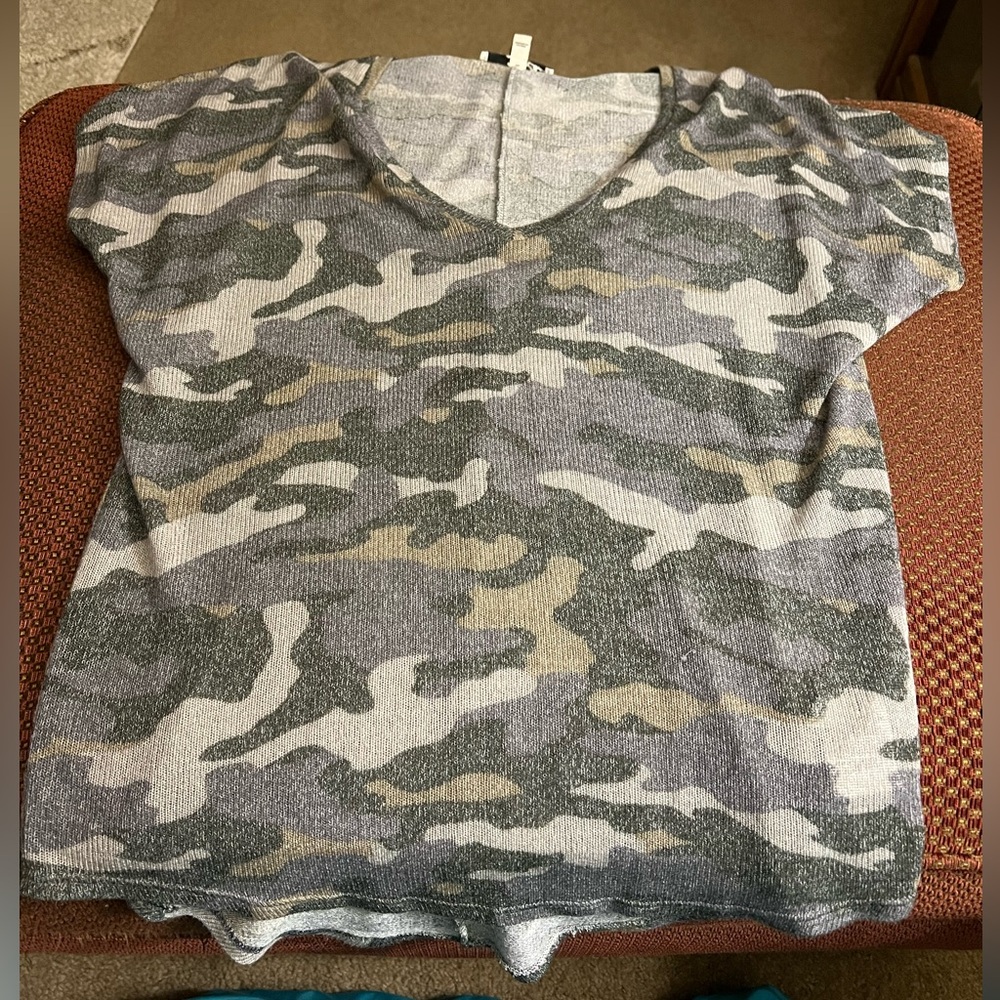 Express One Eleven Camouflage Short Sleeve Top